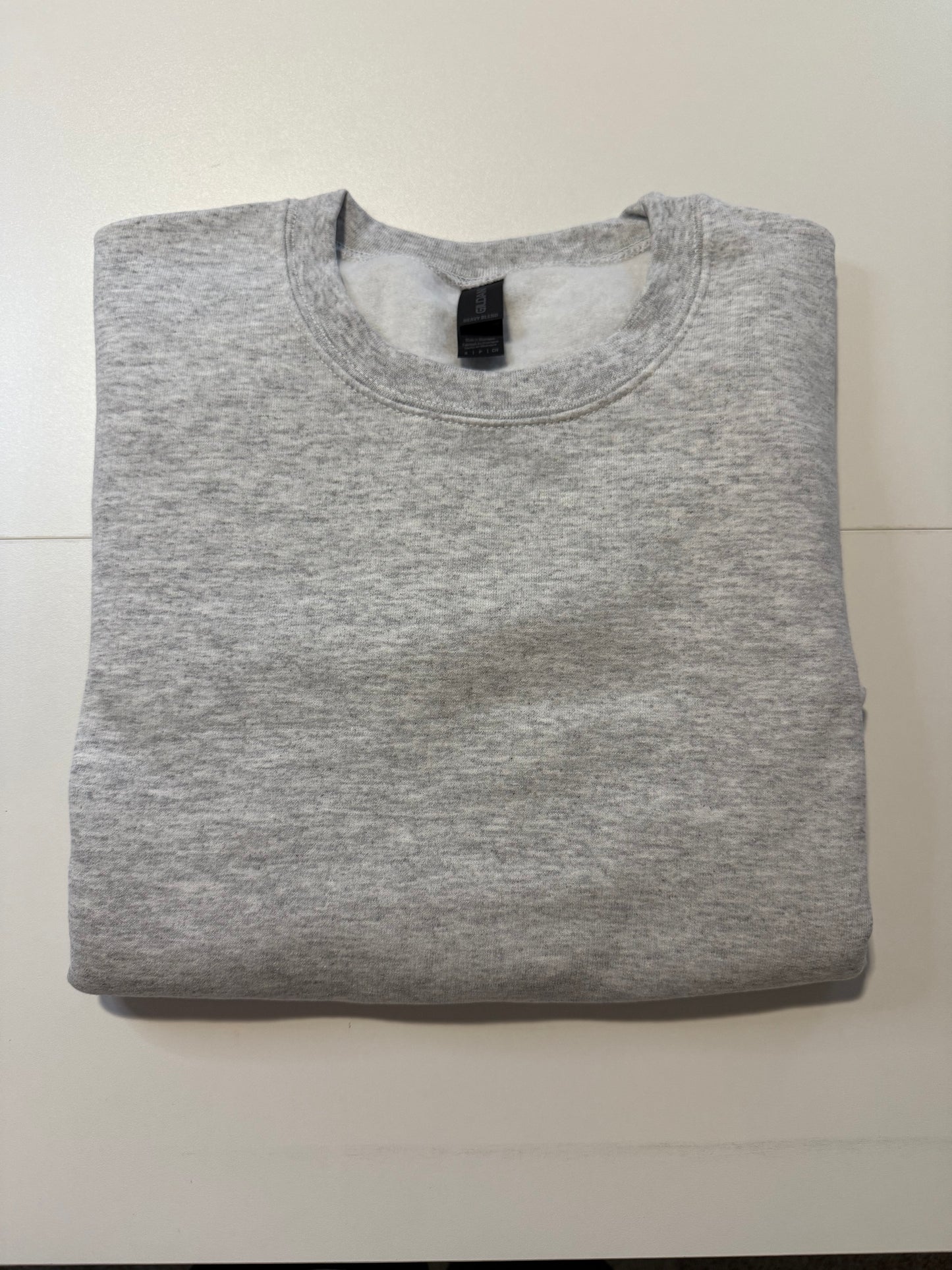ASH GRAY CREWNECK